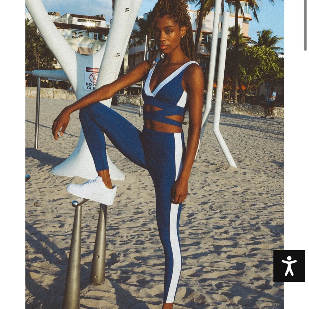 Solid & Striped Mia Workout Set - Picture 2 of 4